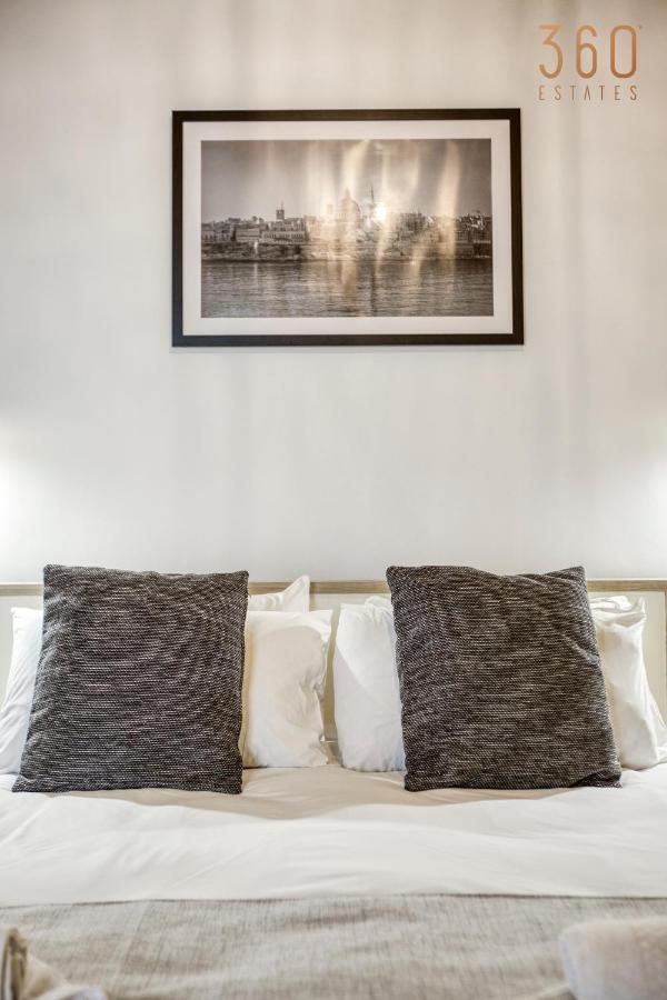A Lovely 1Br Home With Balcony Just Off The Coast By 360 Estates San Giuliano Esterno foto