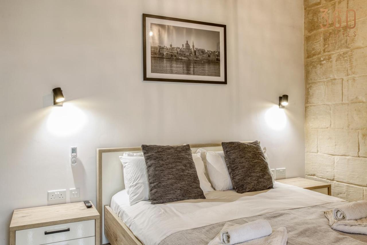 A Lovely 1Br Home With Balcony Just Off The Coast By 360 Estates San Giuliano Esterno foto
