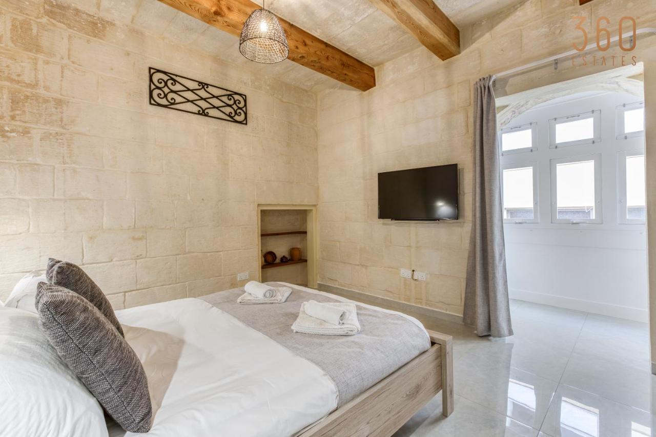 A Lovely 1Br Home With Balcony Just Off The Coast By 360 Estates San Giuliano Esterno foto