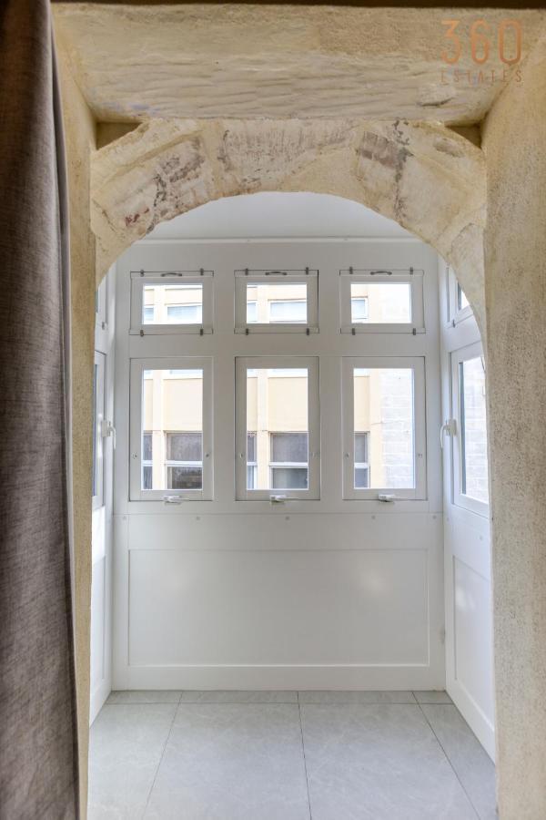A Lovely 1Br Home With Balcony Just Off The Coast By 360 Estates San Giuliano Esterno foto